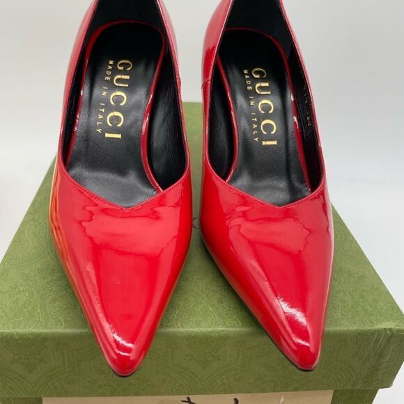 Women’s Gucci red patent leather pumps  size 37.5 made in Italy. - Picture 5 of 5